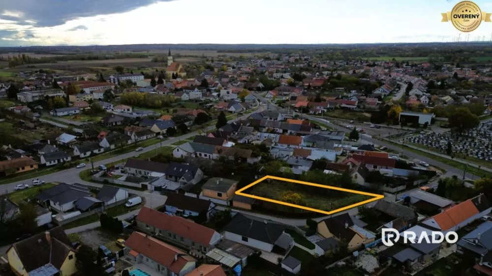 Pozemok pre rod. domy na predaj 882m2, Gajary, 176579_2