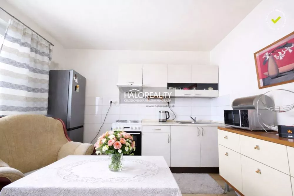 1,5 izbový byt na predaj 34m2, Prievidza, 176903_0