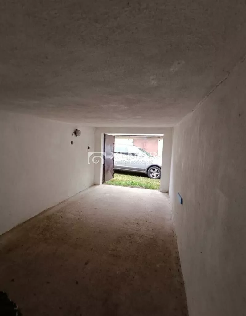 Garáž na predaj 20m2, Na Uhlisku, Banská Bystrica, 177076_2