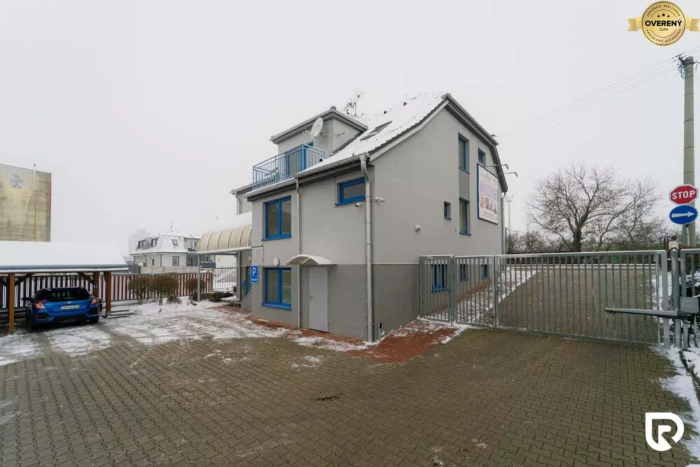 Kancelárie, admin. priestory na predaj 330m2, Bratislavská cesta, Trenčín, 177151_1