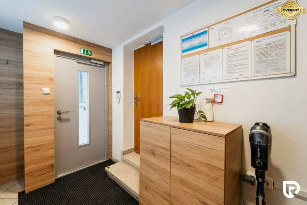 Kancelárie, admin. priestory na predaj 330m2, Bratislavská cesta, Trenčín, 177151_10