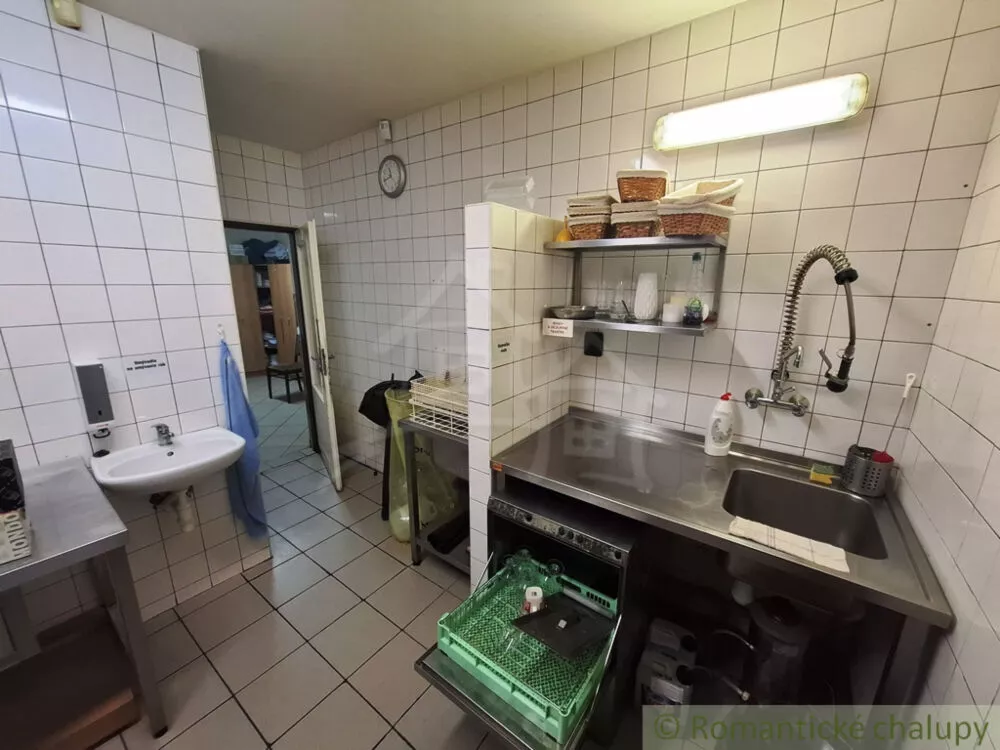 Rodinný dom na predaj 480m2, Pohorelá, 163323_42