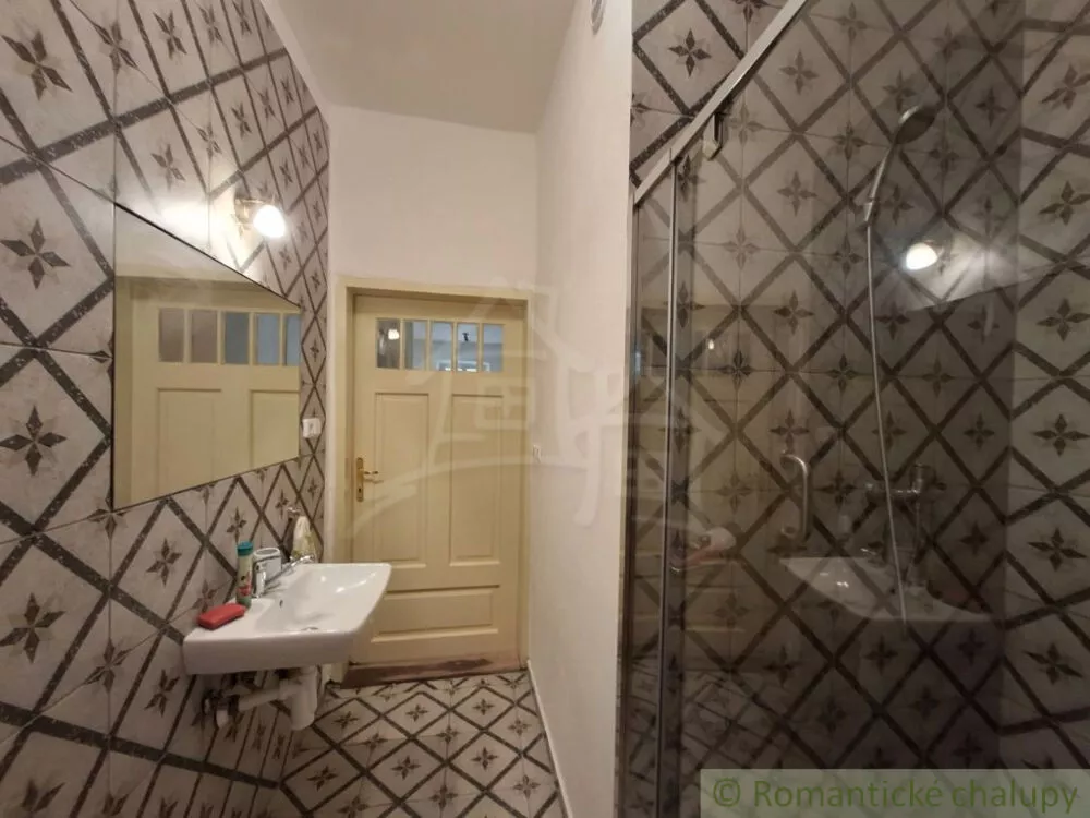 Rodinný dom na predaj 350m2, Dobroč, 161011_12