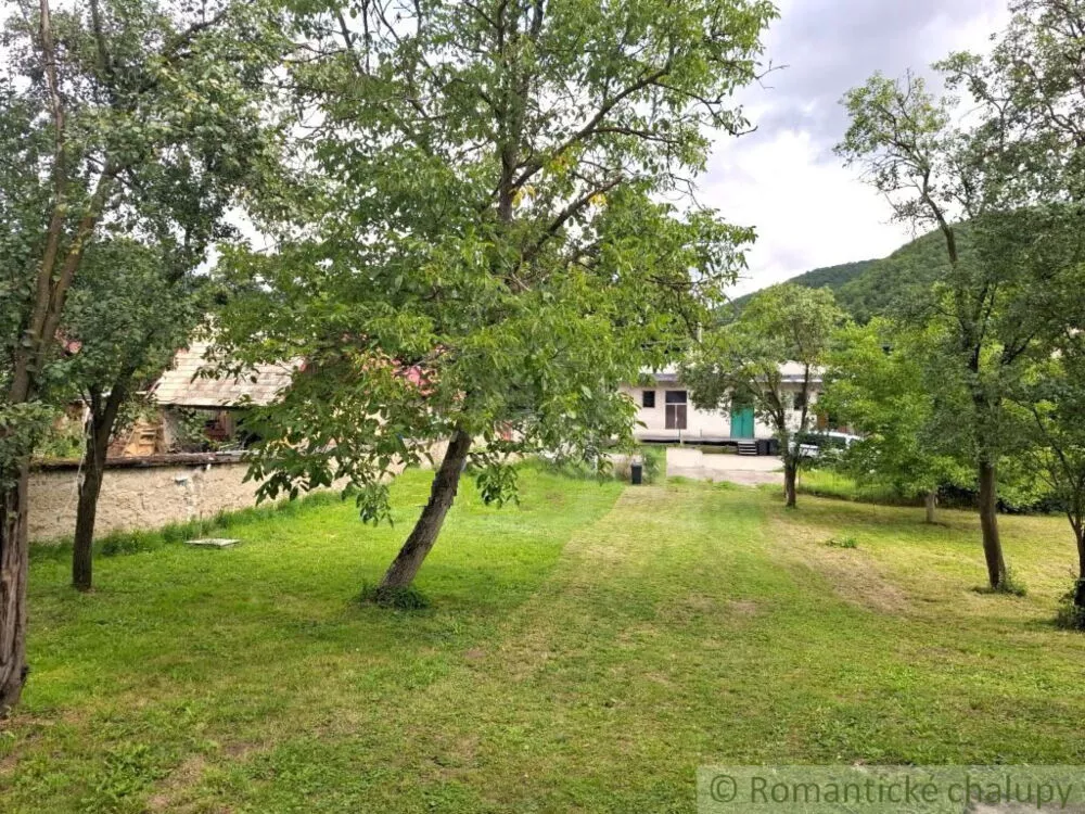 Rodinný dom na predaj 350m2, Dobroč, 161011_39