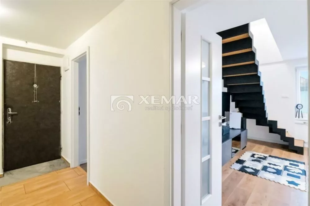 Iný byt na predaj 122m2, Cyrila a Metoda, Žiar nad Hronom, 177369_11