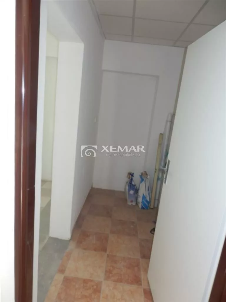 Skladový objekt na prenájom 180m2, Cementárenská cesta, Banská Bystrica, 177502_4