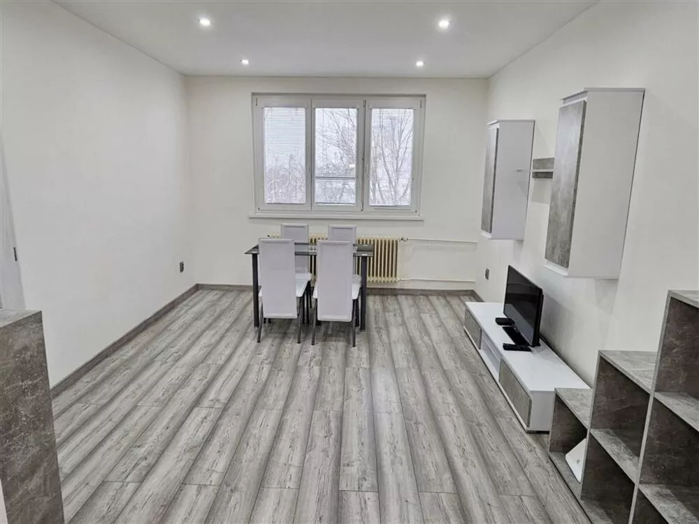 3 izbový byt na prenájom 65m2, Palárikova, Senica, 176884_2