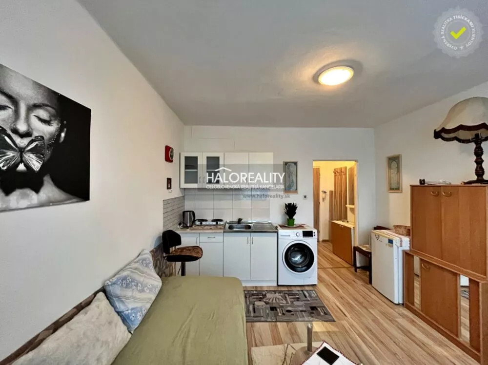 Garsonka na prenájom 20m2, Levice, 177571_0