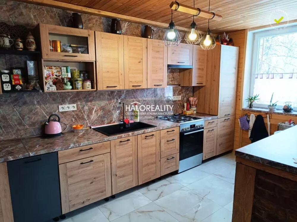 Rodinný dom na predaj 228m2, Slovinky, 177661_1