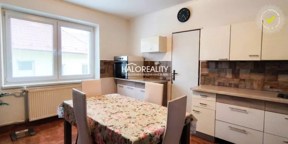 Rodinný dom na predaj 244m2, Beša, 177667_0