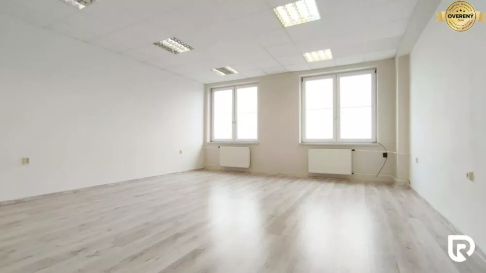 Kancelárie, admin. priestory na prenájom 32m2, Brnianska, Trenčín, 177688_1