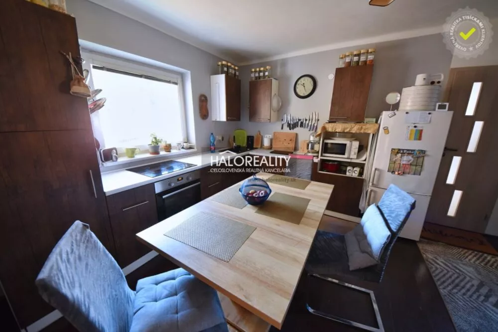 Rodinný dom na predaj 330m2, Nová Baňa, 177781_5