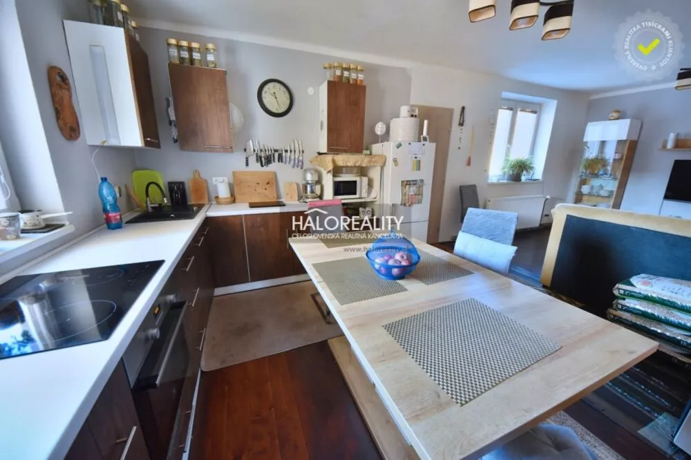 Rodinný dom na predaj 330m2, Nová Baňa, 177781_6