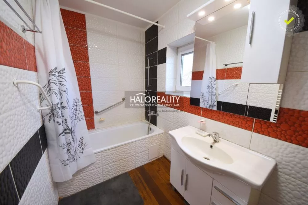 Rodinný dom na predaj 330m2, Nová Baňa, 177781_13