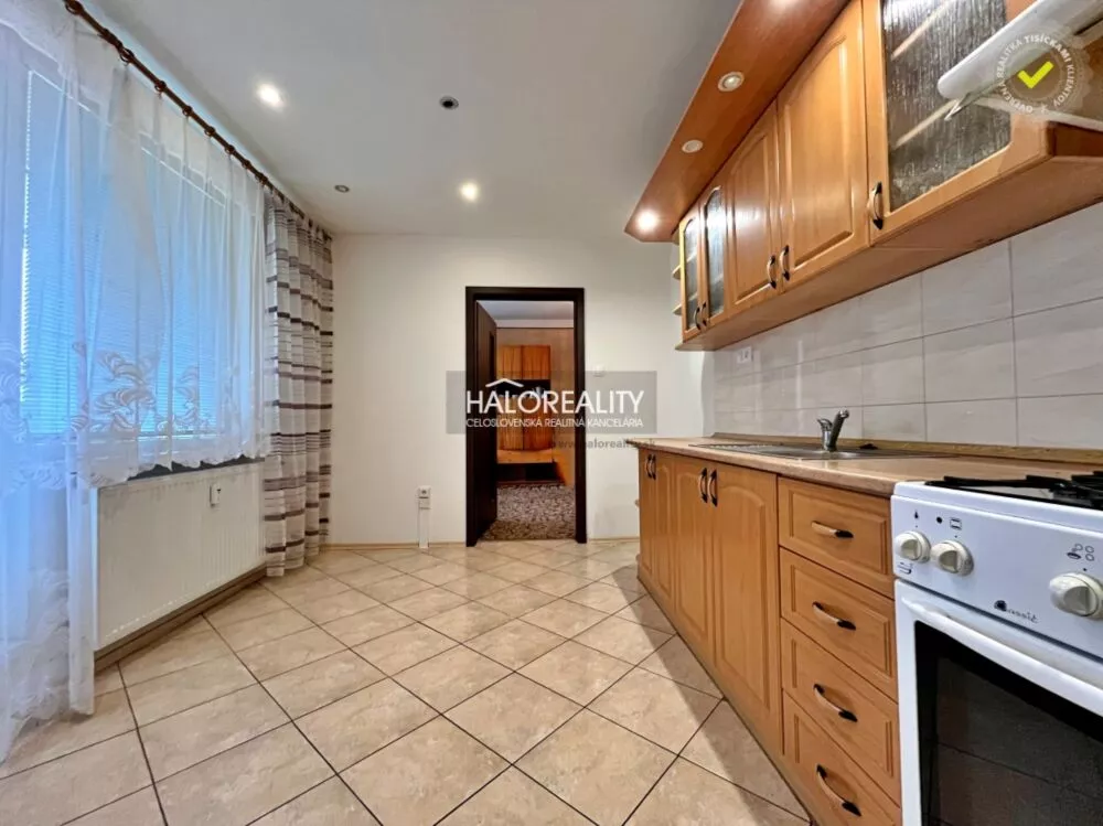 3 izbový byt na predaj 75m2, Levice, 178009_2