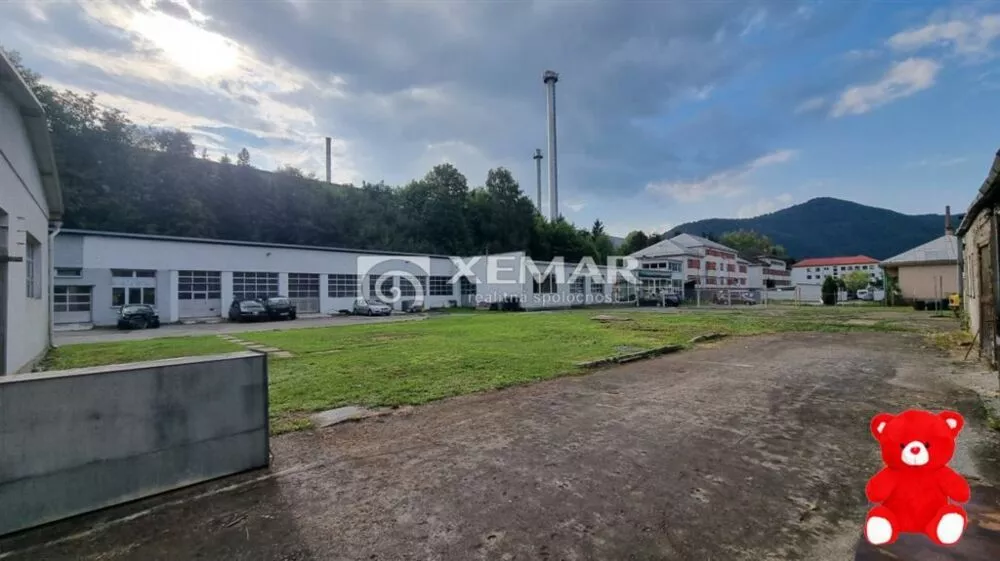 Priemyselná zóna na predaj 2950m2, Strojárenská, Valaská, 158520_0