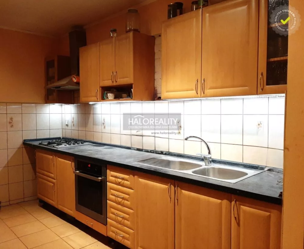 Rodinný dom na predaj 388m2, Dolné Zelenice, 178325_2