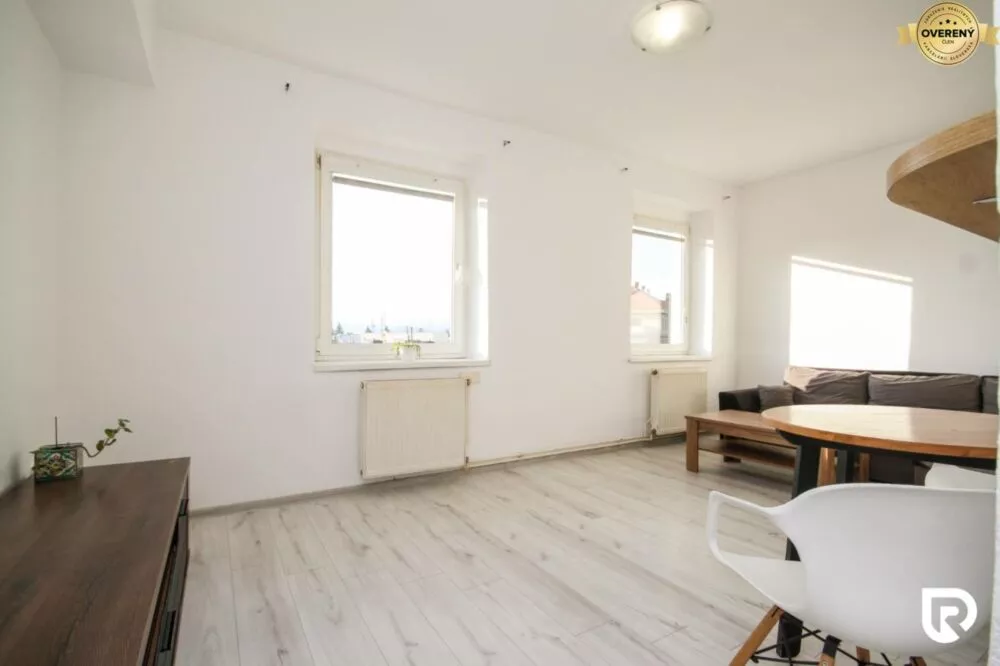 2 izbový byt na predaj 43m2, Hodžova, Trenčín, 178349_0