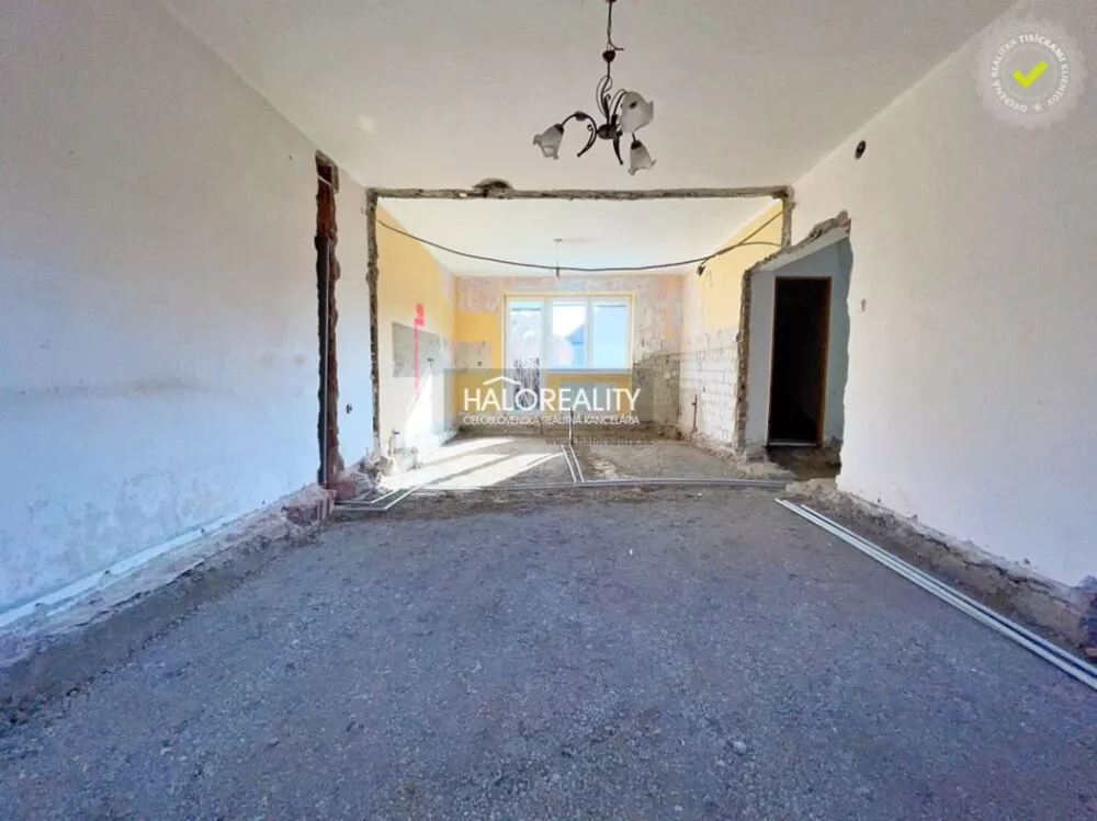 Rodinný dom na predaj 625m2, Kozárovce, 178534_1