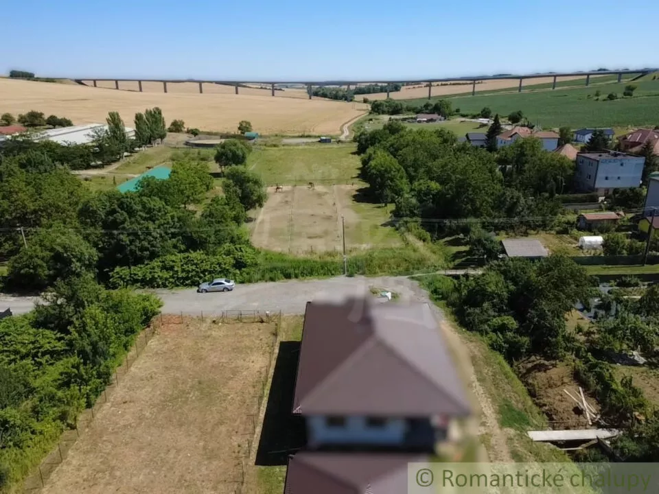 Pozemok pre rod. domy na predaj 857m2, Hosťová, 156082_22