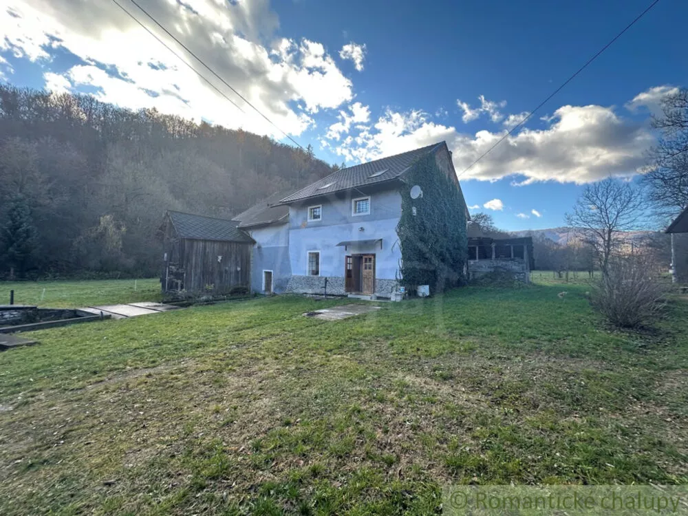 Rodinný dom na predaj 250m2, Mokrá Lúka, 163245_0