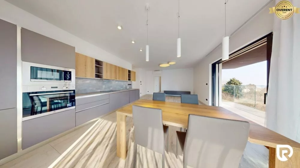 4 izbový byt na prenájom 104m2, Javorinská, Bratislava - Staré Mesto, 178940_2