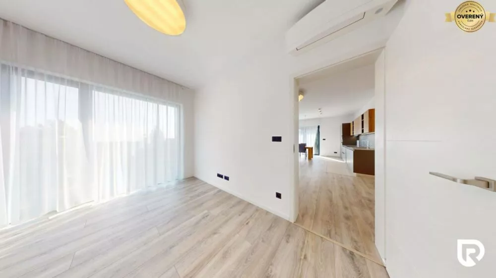 4 izbový byt na prenájom 104m2, Javorinská, Bratislava - Staré Mesto, 178940_8