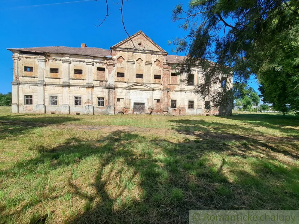 Historický objekt na predaj 955m2, Hruboňovo, 156538_6