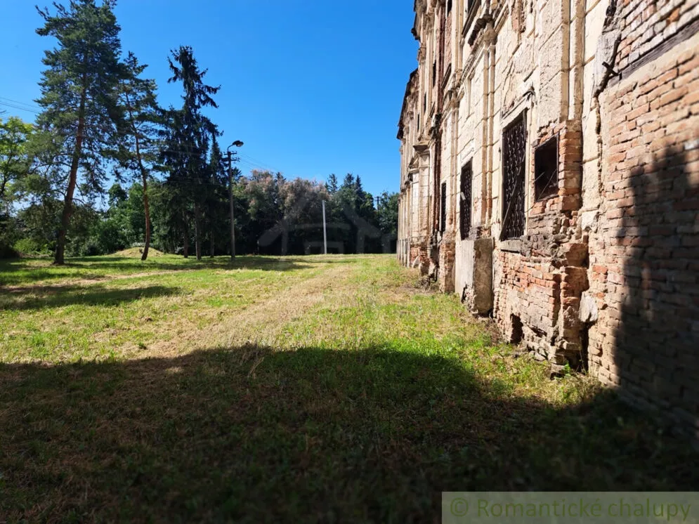 Historický objekt na predaj 955m2, Hruboňovo, 156538_10