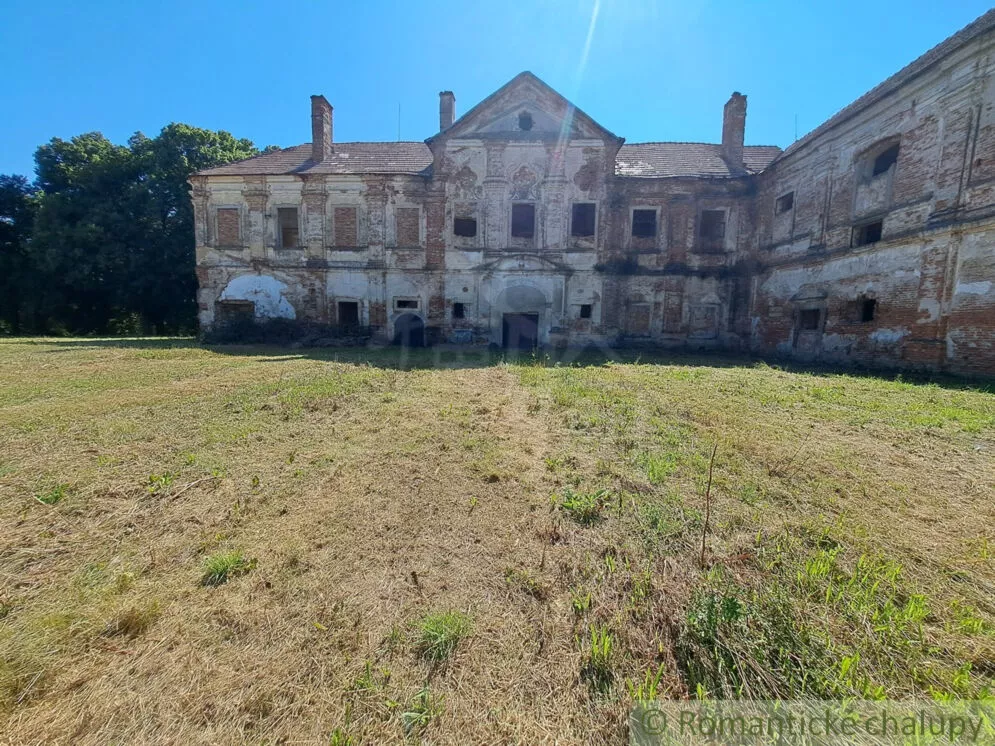 Historický objekt na predaj 955m2, Hruboňovo, 156538_14