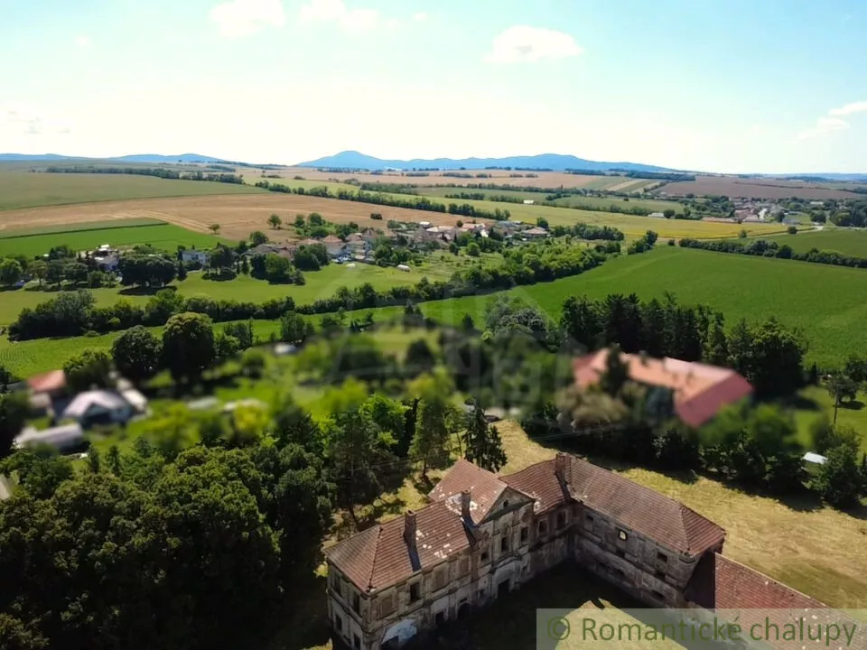 Historický objekt na predaj 955m2, Hruboňovo, 156538_41