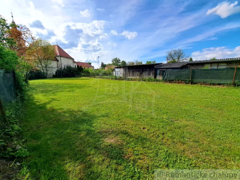 Pozemok pre rod. domy na predaj 928m2, Horné Lefantovce, 178084_0