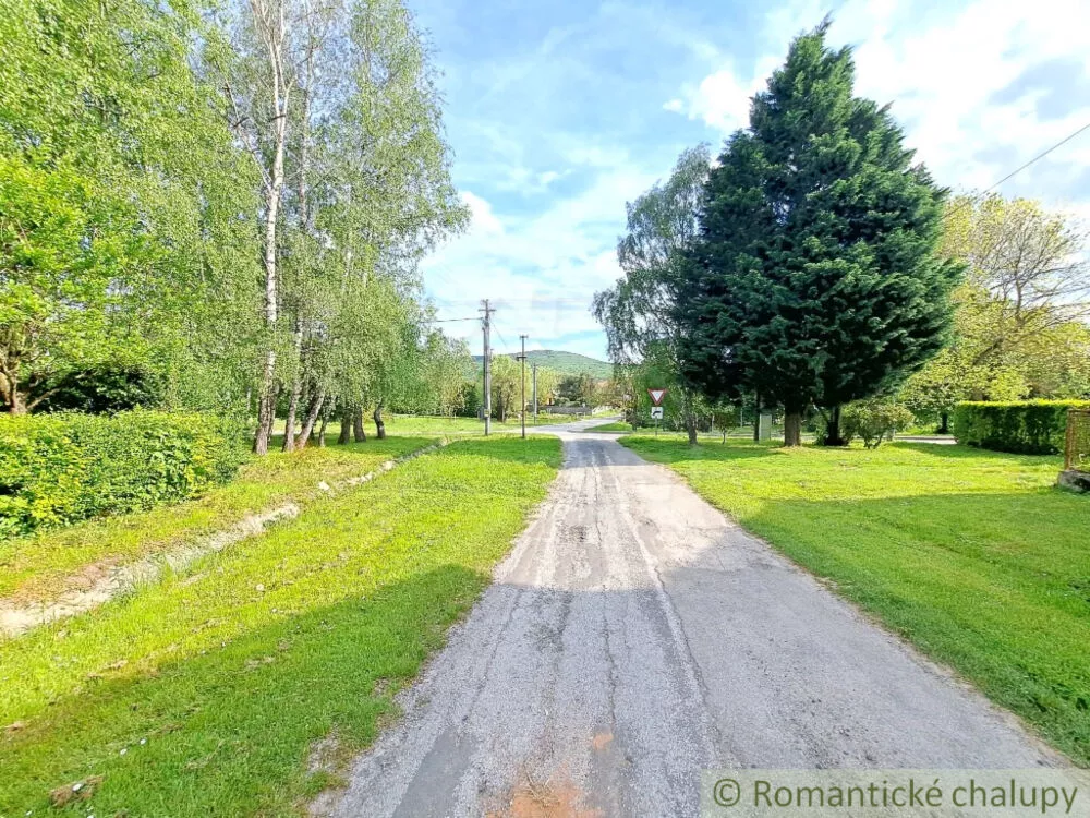 Pozemok pre rod. domy na predaj 928m2, Horné Lefantovce, 178084_17