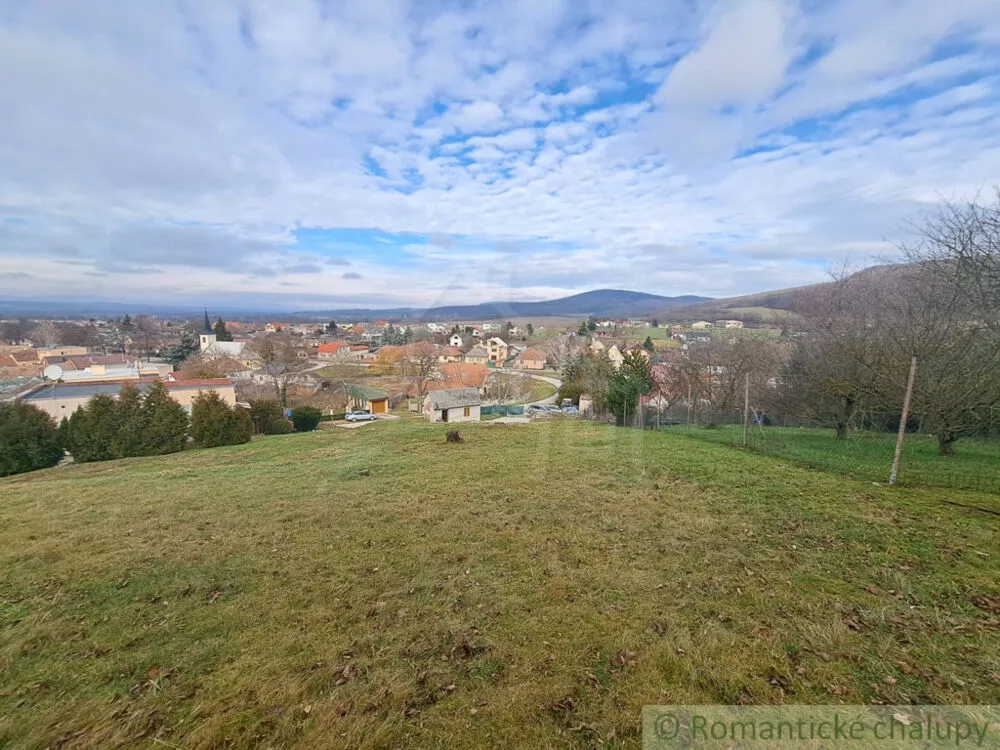 Pozemok pre rod. domy na predaj 1403m2, Podhorany, 177823_2