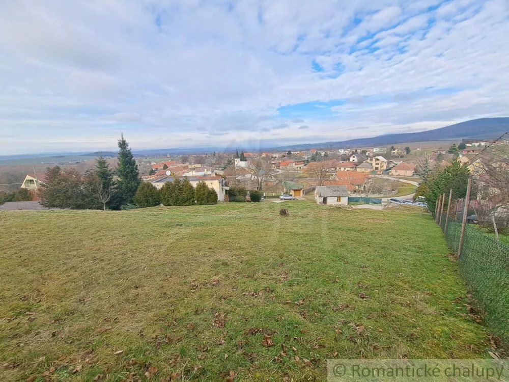 Pozemok pre rod. domy na predaj 1403m2, Podhorany, 177823_3