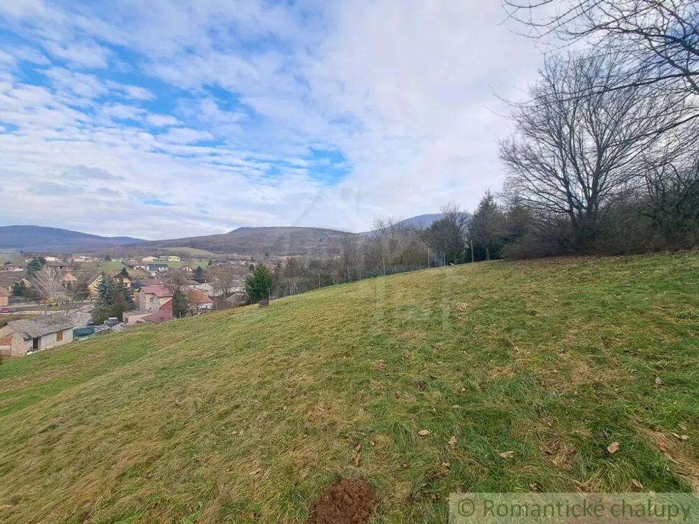 Pozemok pre rod. domy na predaj 1403m2, Podhorany, 177823_4