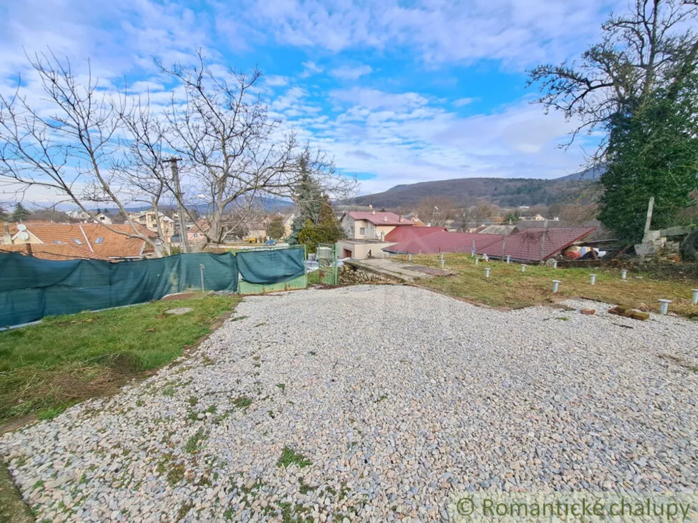 Pozemok pre rod. domy na predaj 1403m2, Podhorany, 177823_17