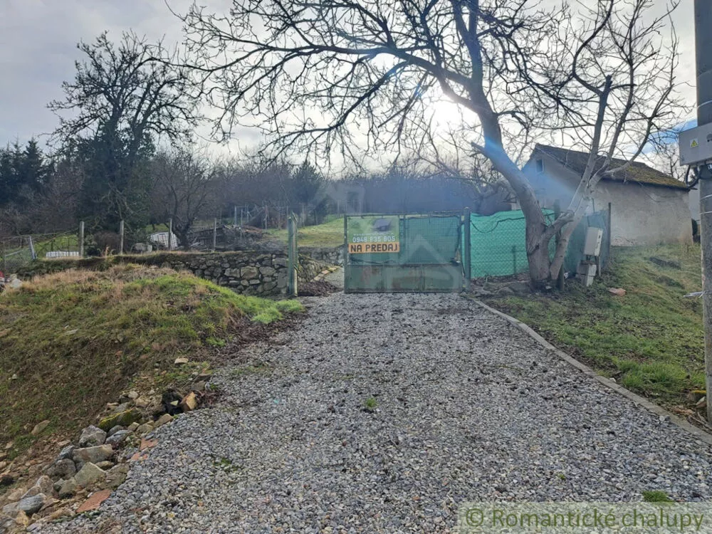 Pozemok pre rod. domy na predaj 1403m2, Podhorany, 177823_18