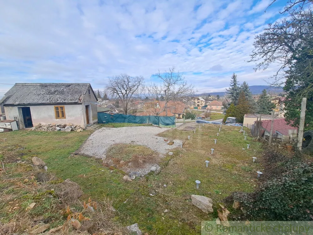 Pozemok pre rod. domy na predaj 1403m2, Podhorany, 177823_21