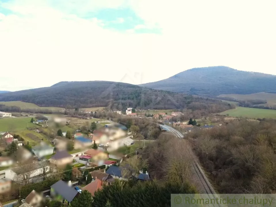 Pozemok pre rod. domy na predaj 1403m2, Podhorany, 177823_25