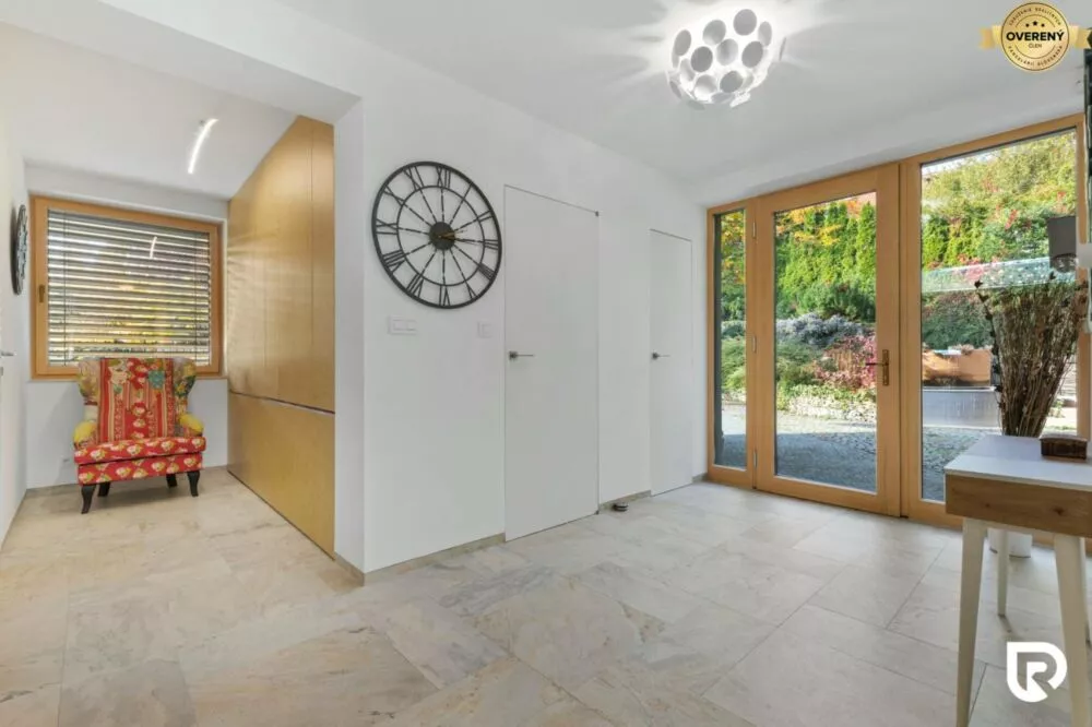 Rodinný dom na predaj 390m2, Limbach, 178990_1