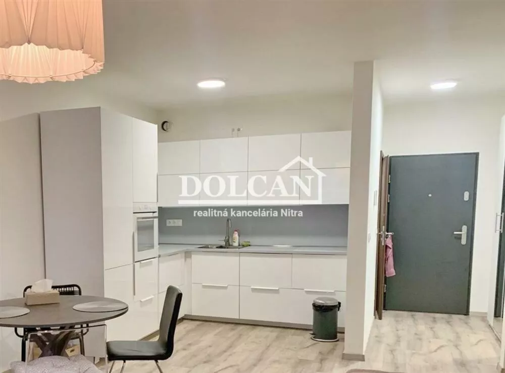 3 izbový byt na prenájom 84m2, Piaristická, Nitra, 178996_0