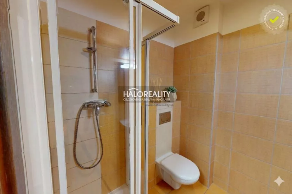 5 a viac izbový byt na predaj 34m2, Ružomberok, 179043_2