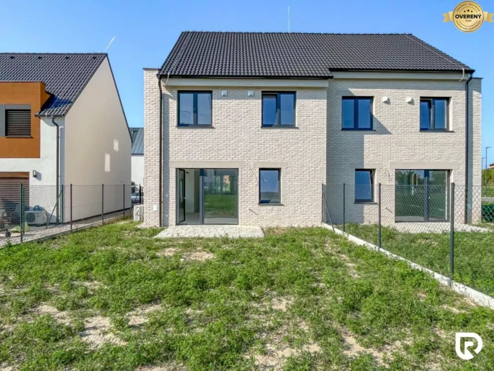 Rodinný dom na predaj 145m2, Irisová, Bratislava - Vrakuňa, 179046_1