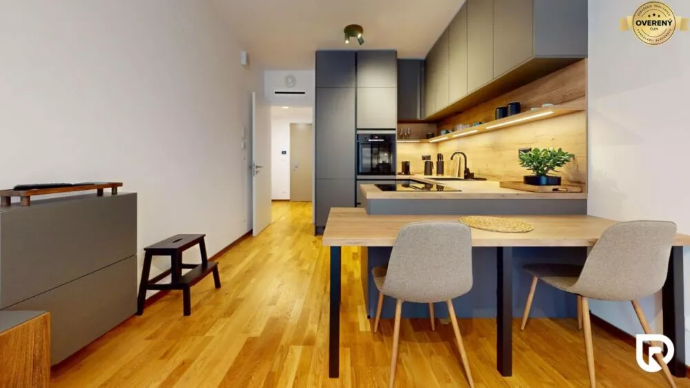 2 izbový byt na prenájom 51m2, Bottova 6, Bratislava - Staré Mesto, 179085_0