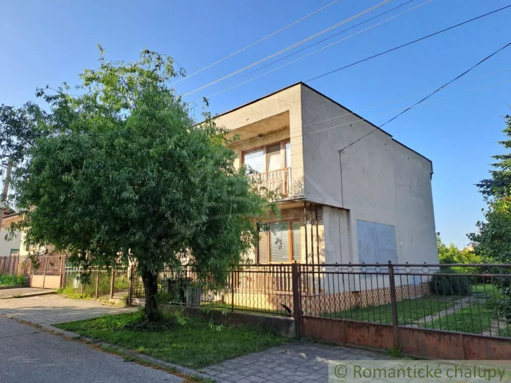 Rodinný dom na predaj 170m2, Dvorníky, 155180_0