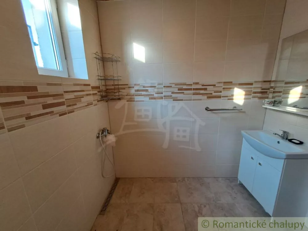 Rodinný dom na predaj 170m2, Dvorníky, 155180_13