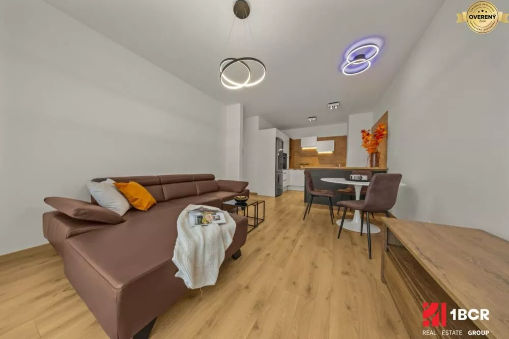 2 izbový byt na predaj 51m2, Zuzany Chalupovej, Bratislava - Petržalka, 179361_1