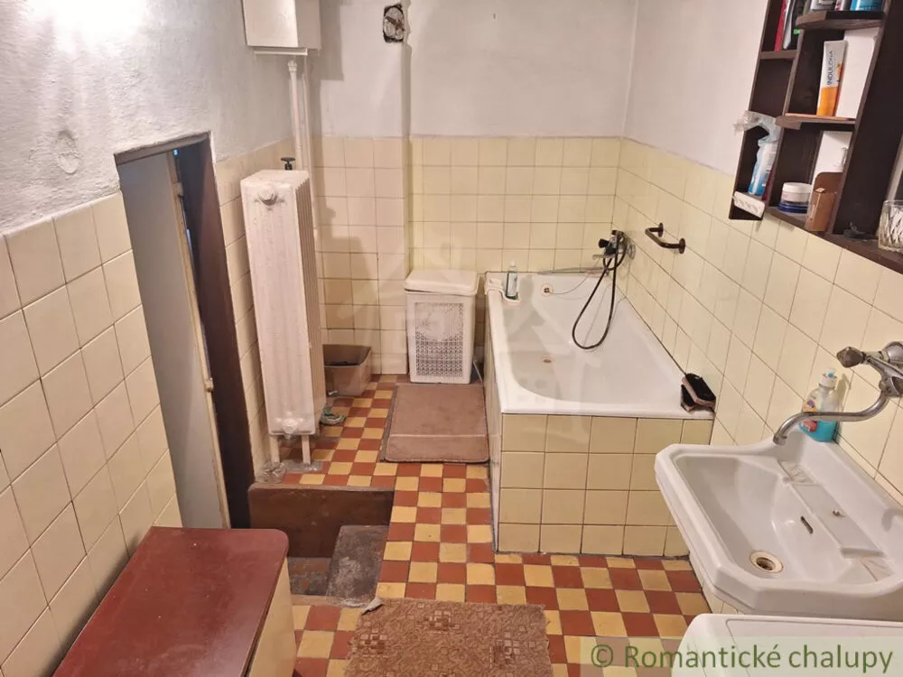 Rodinný dom na predaj 80m2, Svätý Kríž, 160812_8