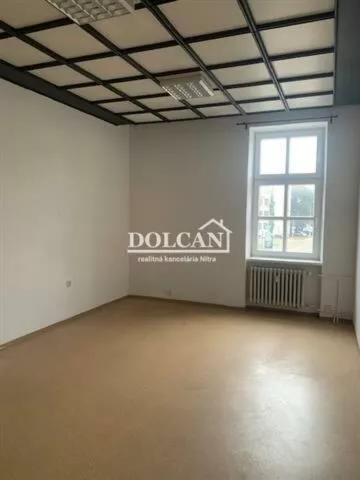 Kancelárie, admin. priestory na prenájom 28m2, Štefánikova, Nitra, 179470_0